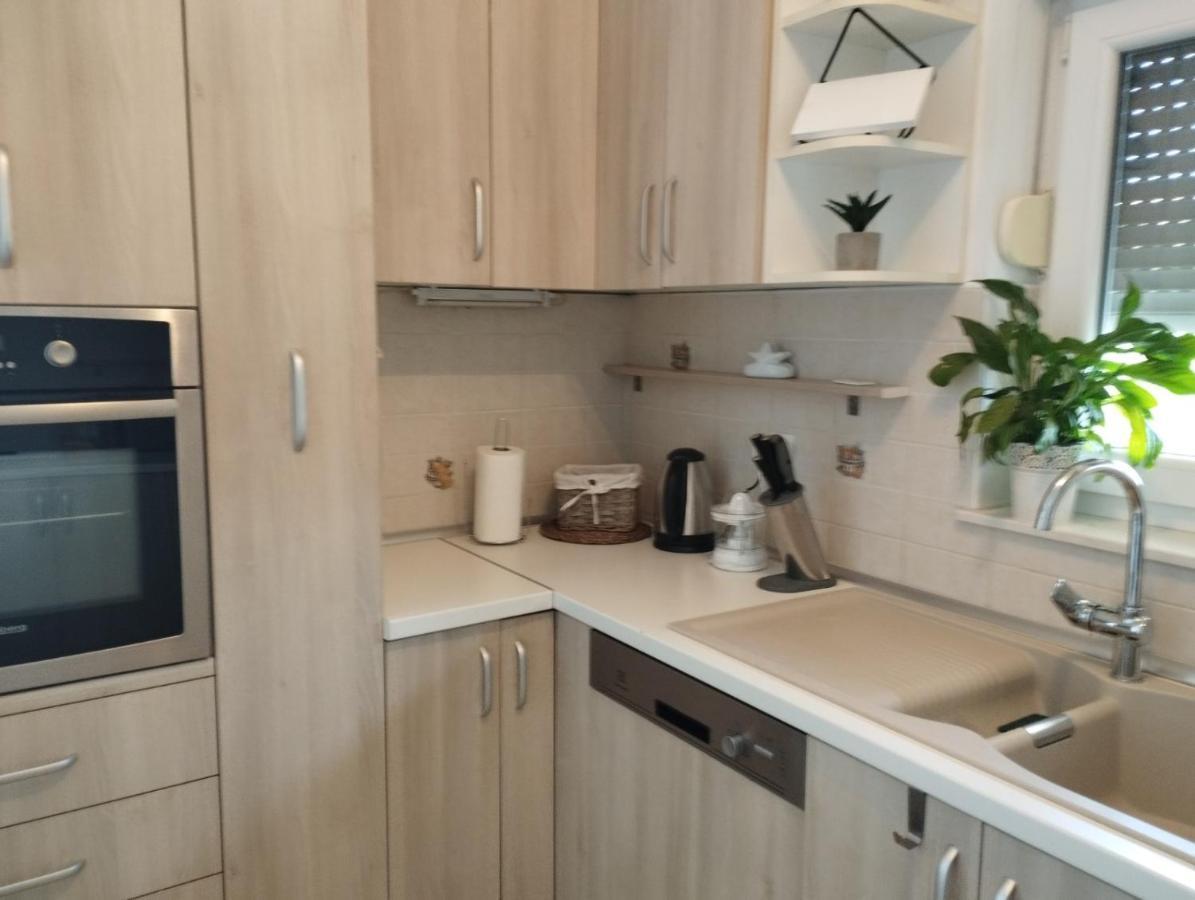 Apartmani Lucica เยเซรา ภายนอก รูปภาพ