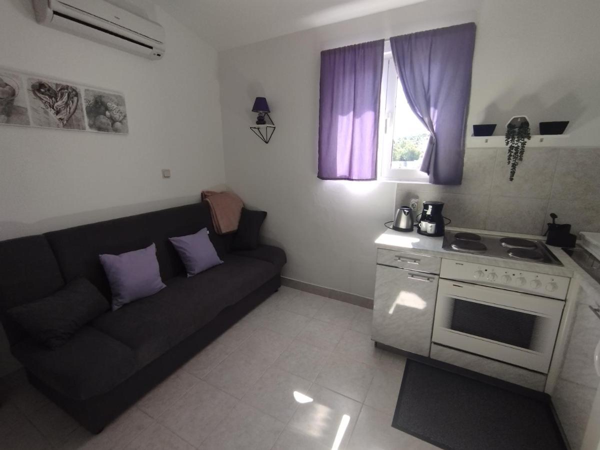 Apartmani Lucica เยเซรา ภายนอก รูปภาพ