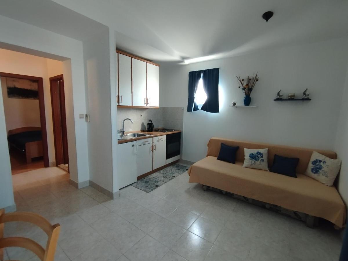 Apartmani Lucica เยเซรา ภายนอก รูปภาพ