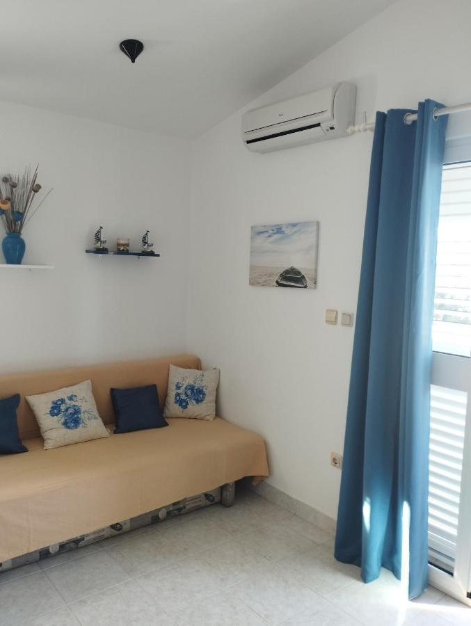 Apartmani Lucica เยเซรา ภายนอก รูปภาพ